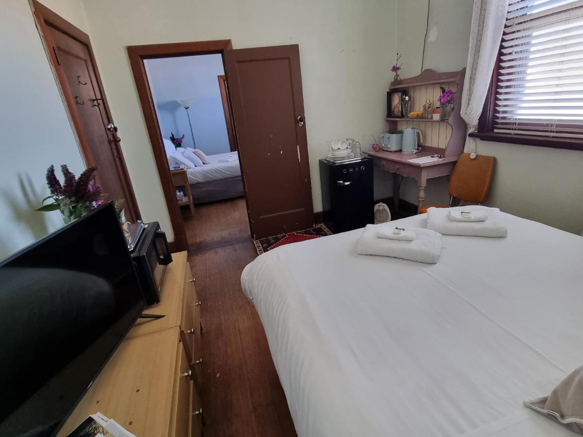 La Cochon Rose Motel Saint Arnaud Екстериор снимка