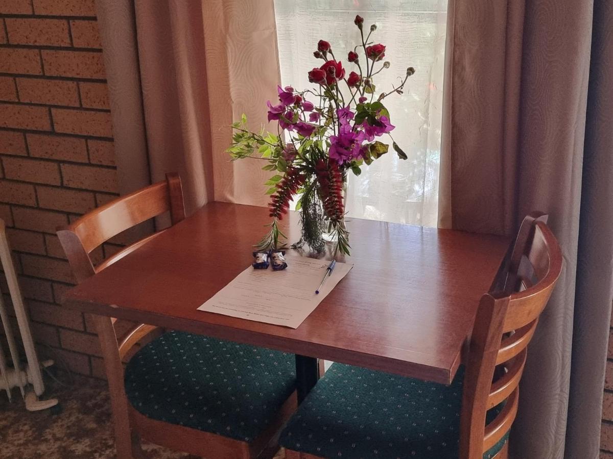 La Cochon Rose Motel Saint Arnaud Екстериор снимка