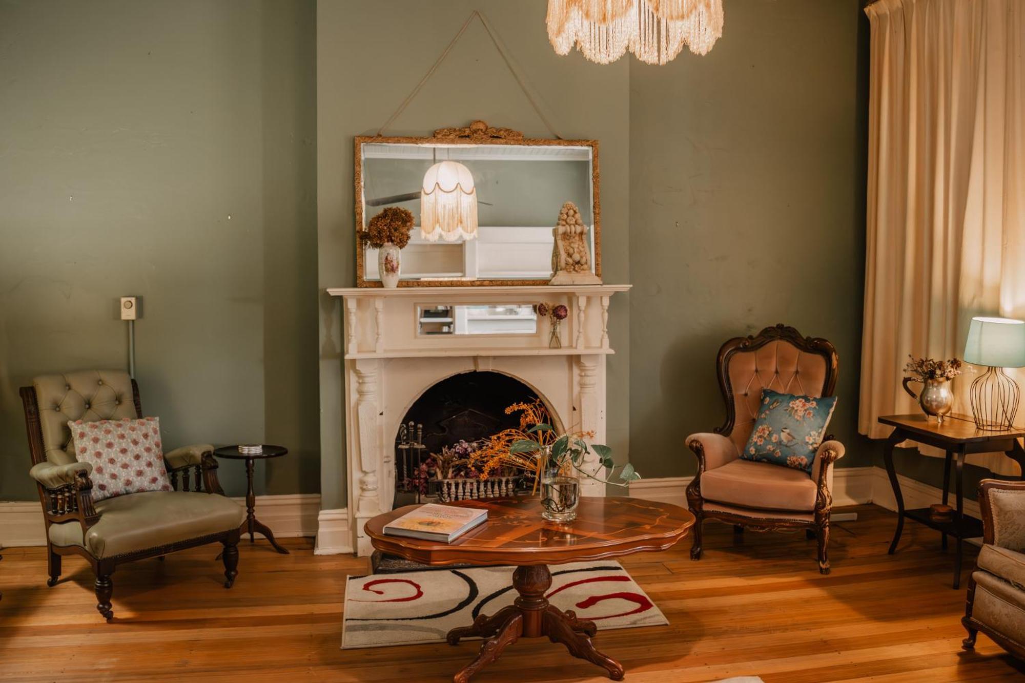 La Cochon Rose Motel Saint Arnaud Екстериор снимка